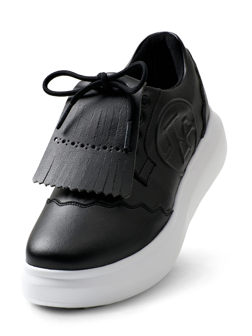 UTAA Derby Kiltie Golf Sneakers : Women&#039;s Black (UC0GHF101BK)